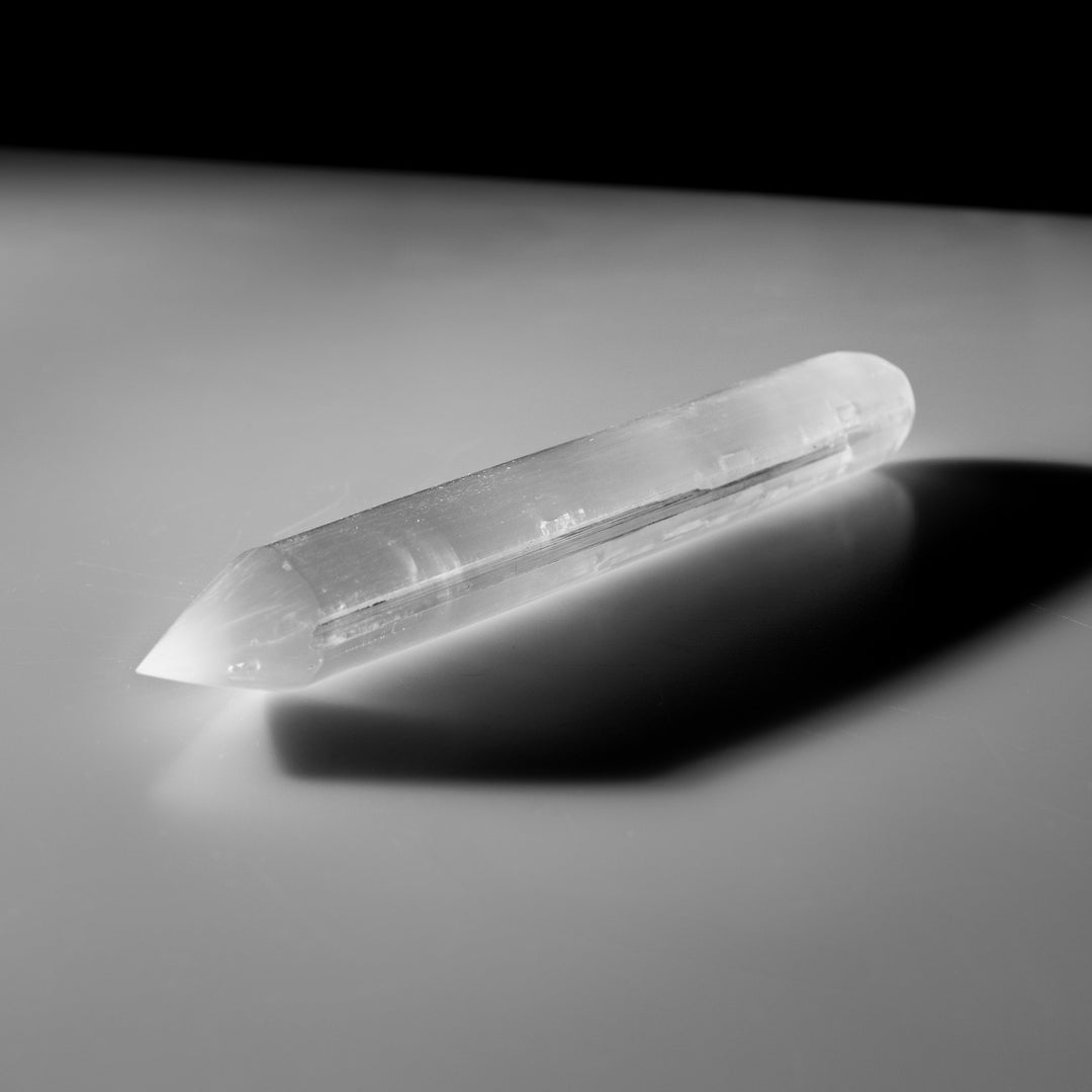 Varita de masaje en espiral de selenita natural - Cristal de selenita de 15 cm - Piedra curativa limpiadora y regeneradora
