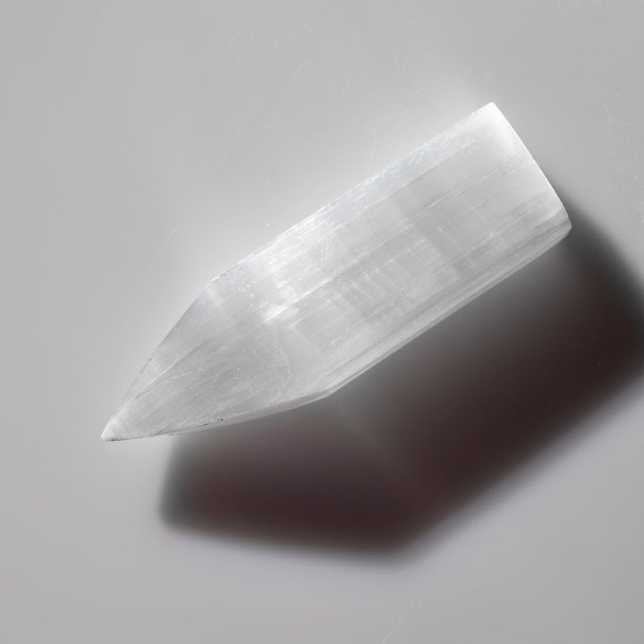 Flecha de selenita natural - Cristal de selenita de 10 cm - Piedra curativa purificadora y regeneradora