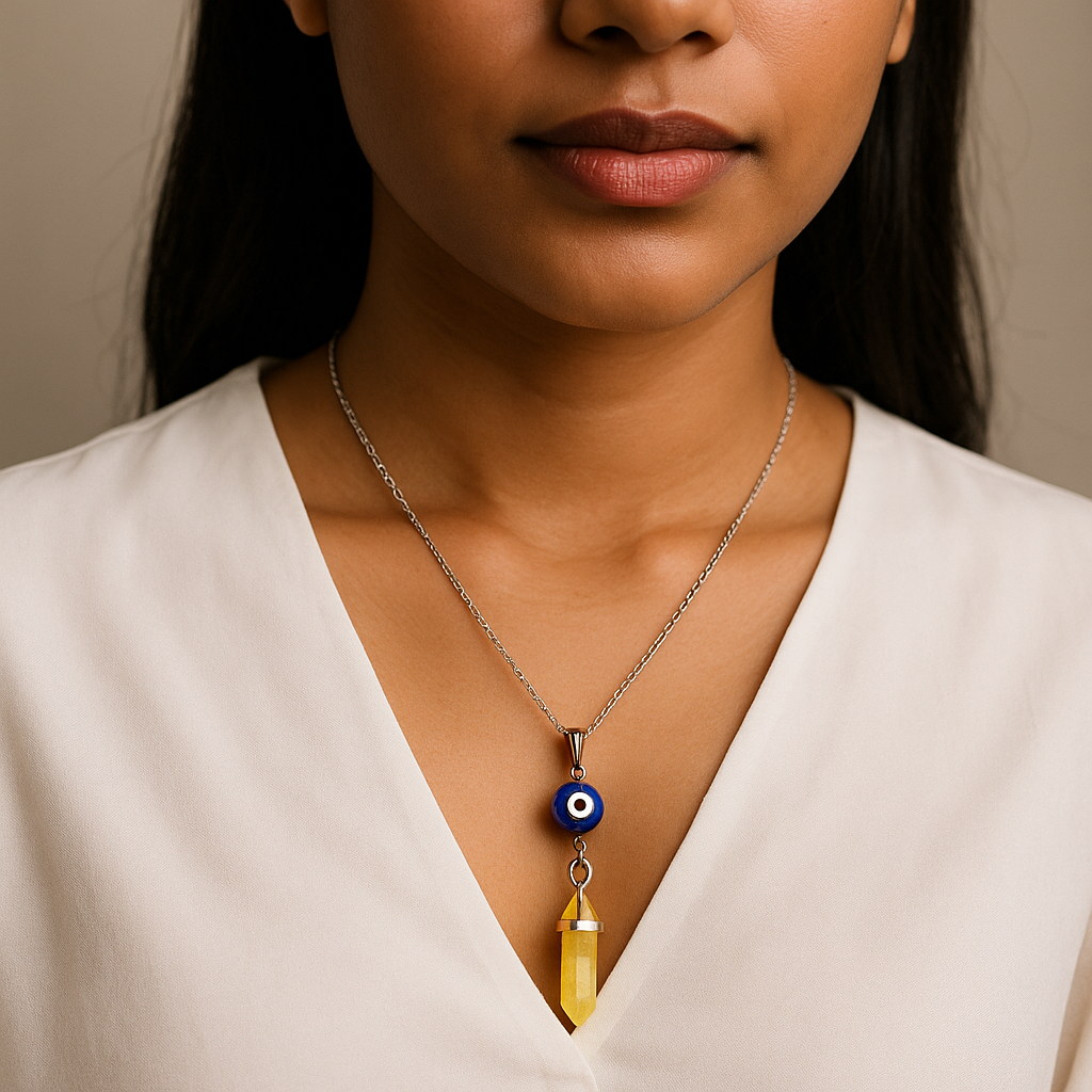 Collar con colgante de punta de citrino natural hecho a mano con dije de mal de ojo