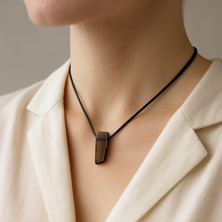 Collar colgante de cuarzo ahumado natural hecho a mano sin metal para pieles sensibles