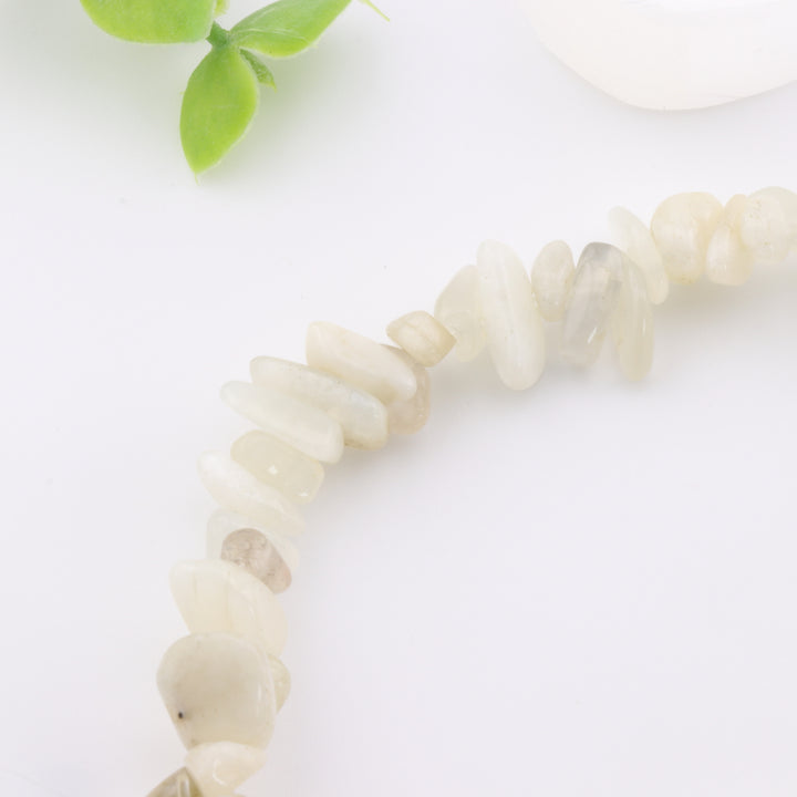 Pulsera de piedra lunar natural en chips (sin metal, cuentas de 5-8 mm)