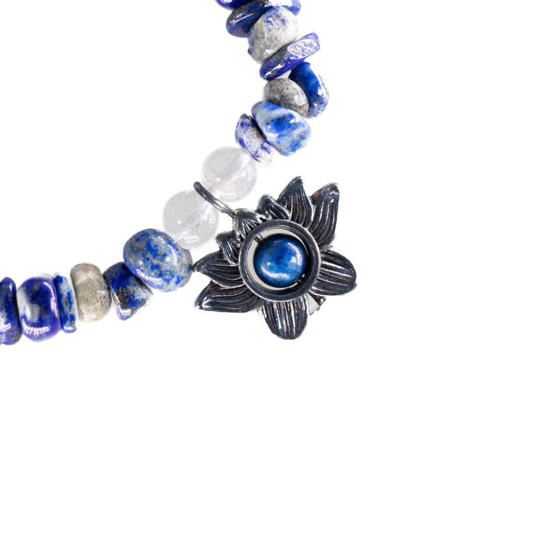 Natural Lapis Lazuli Chip Stone Bracelet with Lotus Charm – Metal-Free, 5-8mm