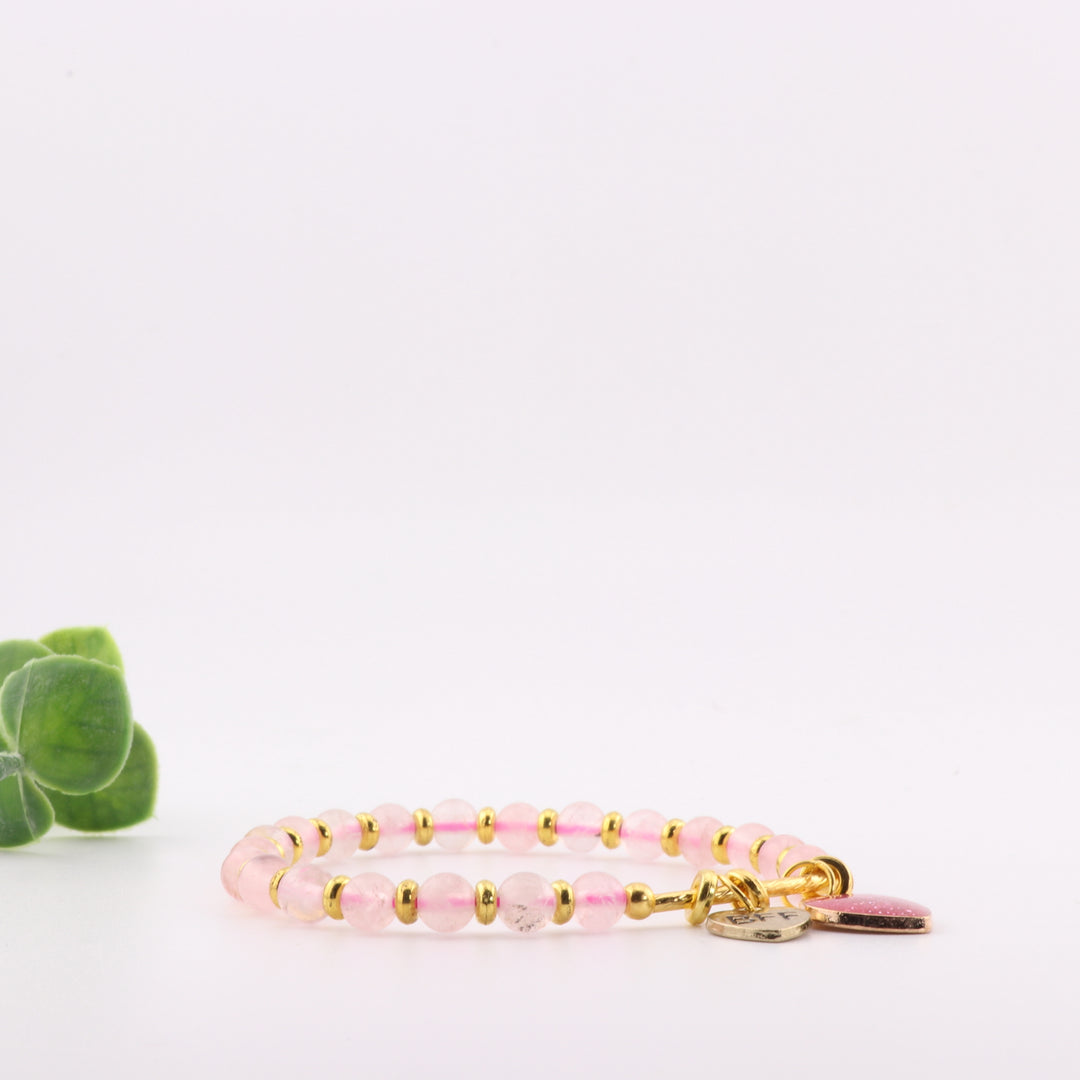 Pulsera de cuarzo rosa natural y corazón dorado – Cuentas artesanales de 6 mm, Amor y Armonía