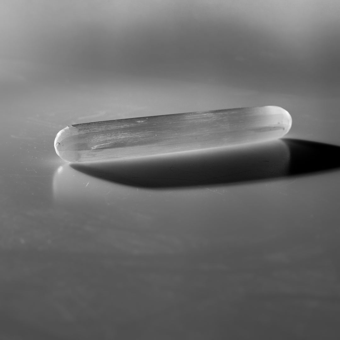 Varita de masaje de selenita natural - Cristal de selenita de 15 cm - Piedra curativa limpiadora y regeneradora
