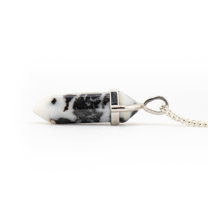 Collier avec pendentif en pointe de jaspe zèbre naturel fabriqué à la main