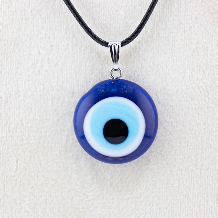 Collier pendentif en forme de Nazar/Mauvais œil – Protection sereine, charme élégant