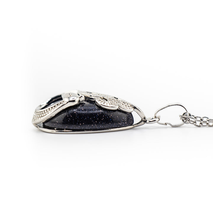 Pendentif en forme de larme en or bleu synthétique fabriqué à la main - Collier en pierres précieuses à motif paon