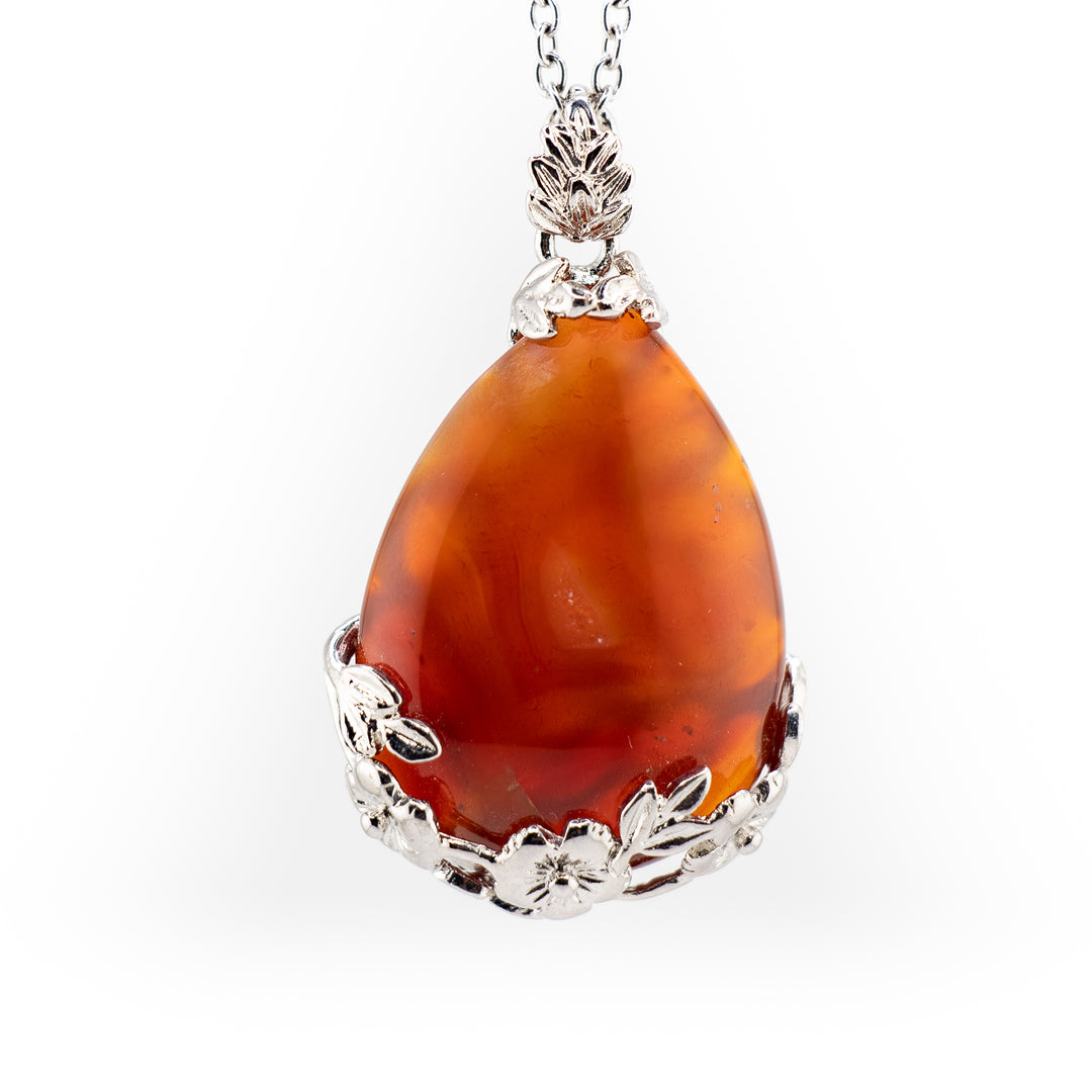Collier avec pendentif en forme de larme d'agate rouge naturelle fabriqué à la main