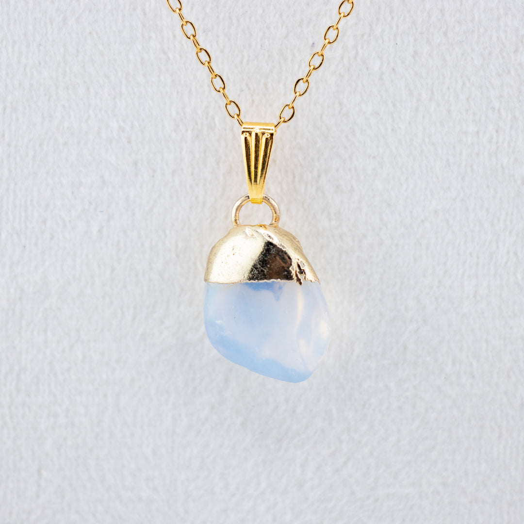 Collier avec pendentif en pierre précieuse d'opalite naturelle fabriqué à la main
