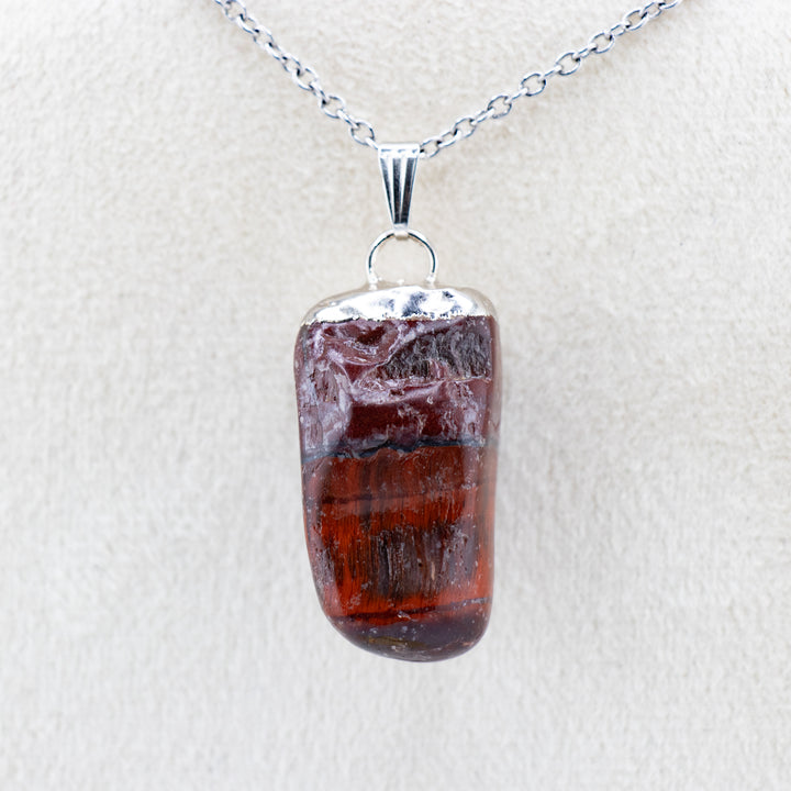 Collier avec pendentif en pierre précieuse œil de tigre rouge naturel fabriqué à la main