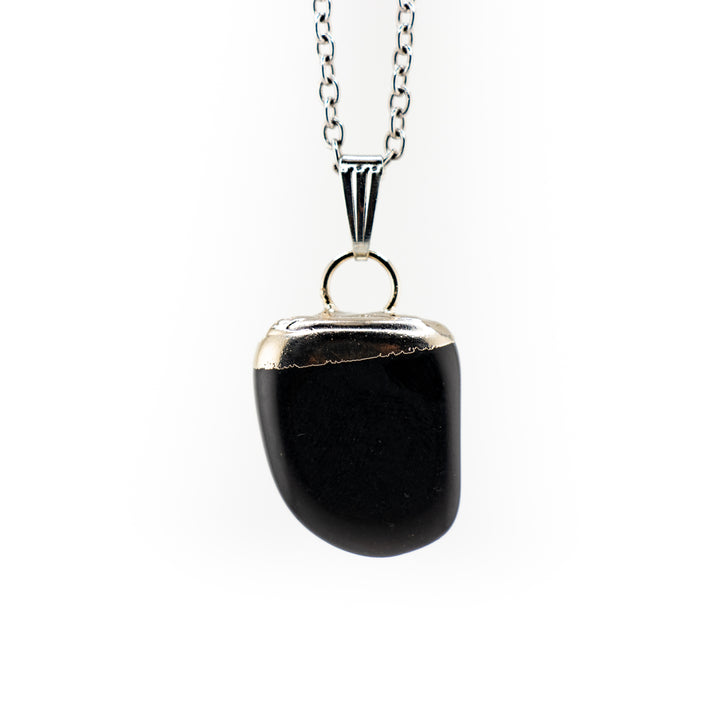 Collar con colgante de obsidiana natural hecho a mano