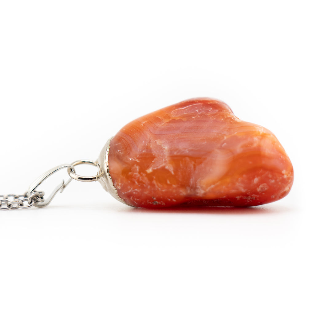 Collier pendentif en cornaline naturelle fabriqué à la main