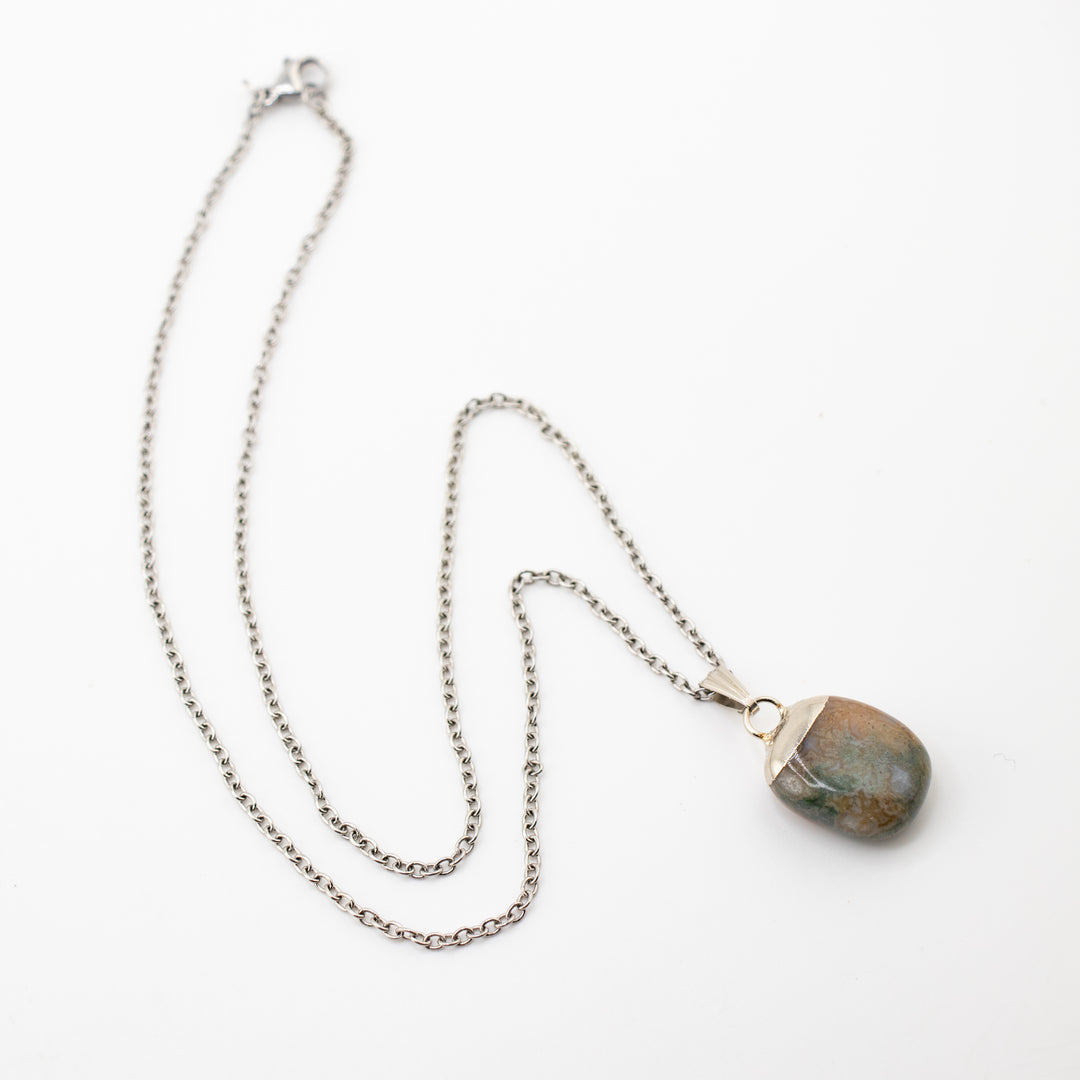 Collier pendentif en agate indienne naturelle fabriquée à la main