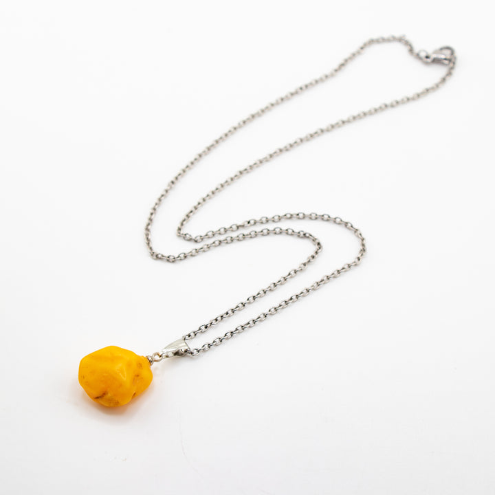 Baltic Amber Gemstone Pendant Necklace - Handcrafted Crystal Jewelry