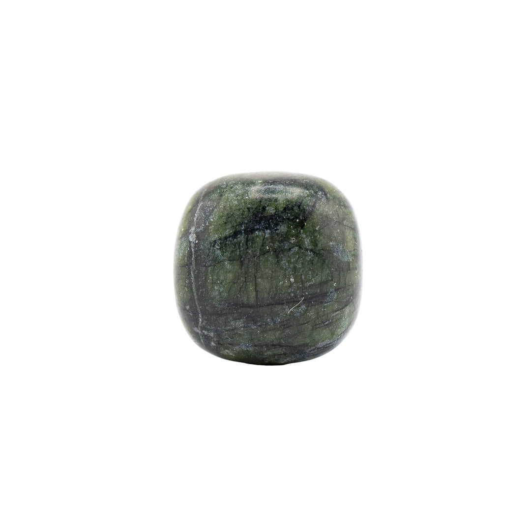 Piedra pulida de jade verde natural: gemas pulidas para la armonía y la prosperidad