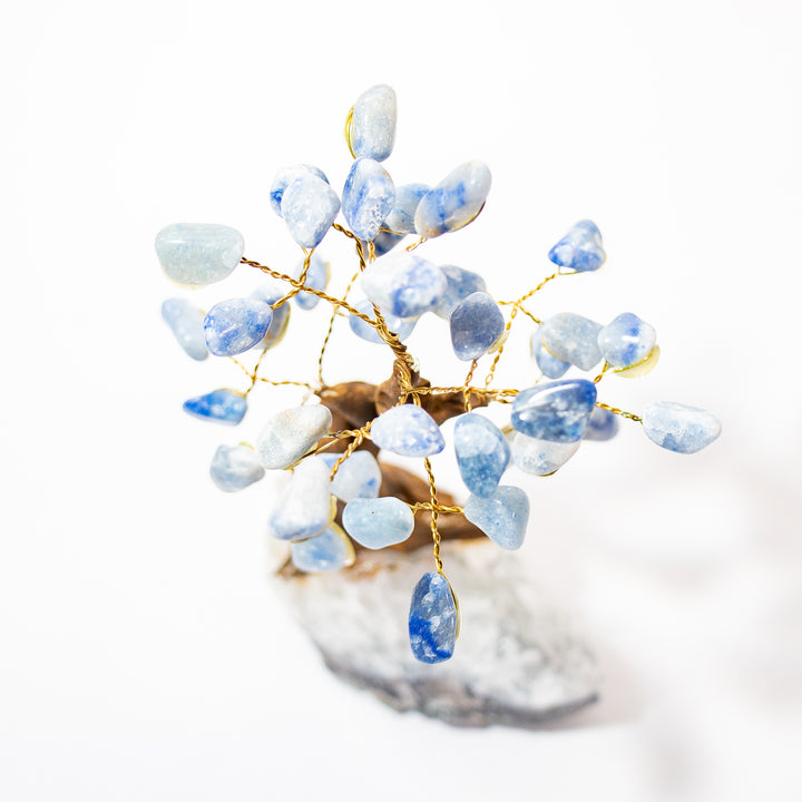 Arbre en cristal d'aventurine bleue avec base en améthyste – 5 pouces