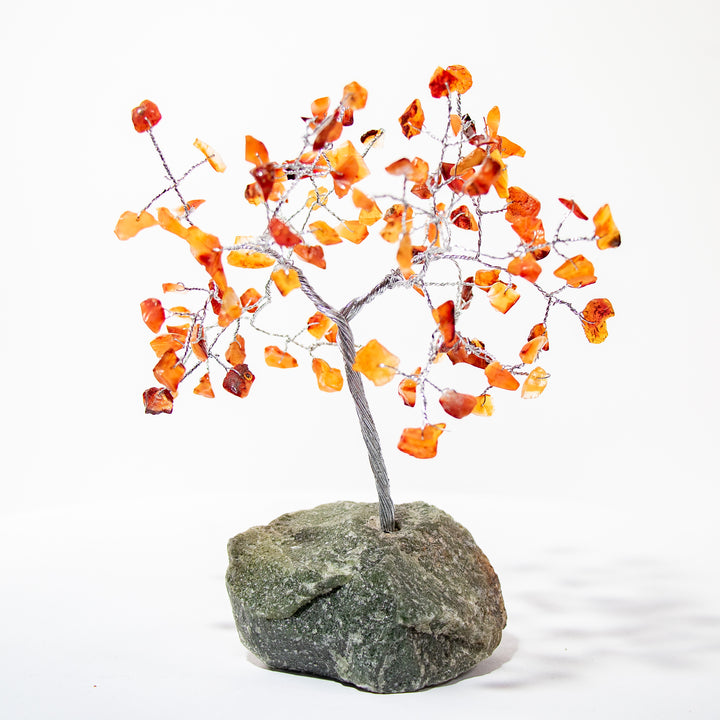 Árbol de piedras preciosas sobre base de piedra verde: decoración de cristal hecha a mano de 15 a 18 cm
