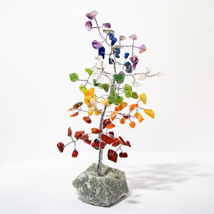 Arbre de cristal des 7 chakras avec base en pierre verte – 6 pouces
