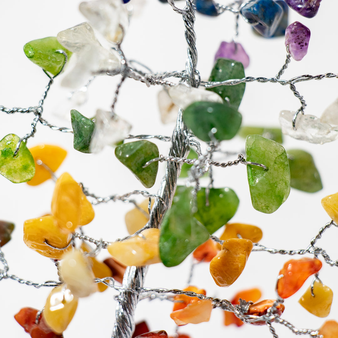 Arbre de cristal des 7 chakras avec base en pierre verte – 6 pouces