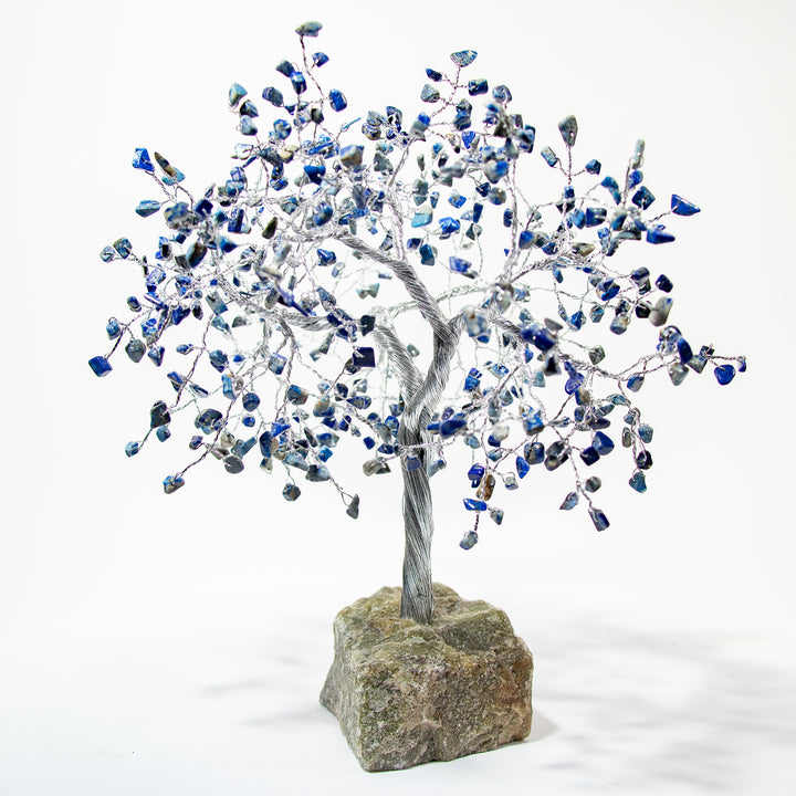 Árbol de piedras preciosas sobre base de piedra verde: decoración de cristal hecha a mano de 15 a 18 cm