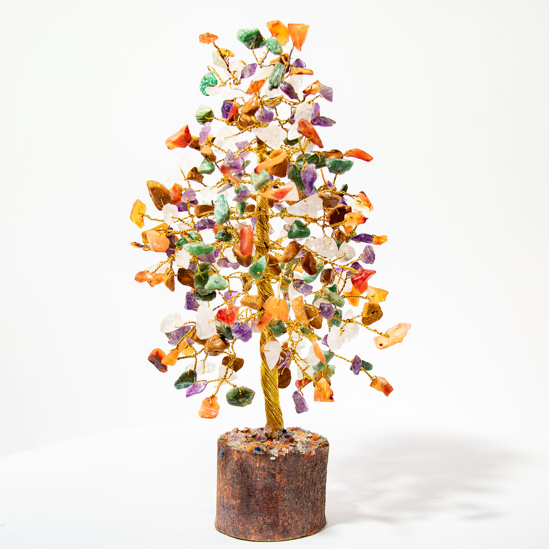 Árbol de piedras preciosas mixtas de 10" con base de madera