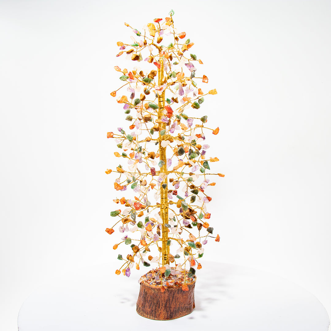 Árbol de piedras preciosas mixtas de 15" sobre base de madera