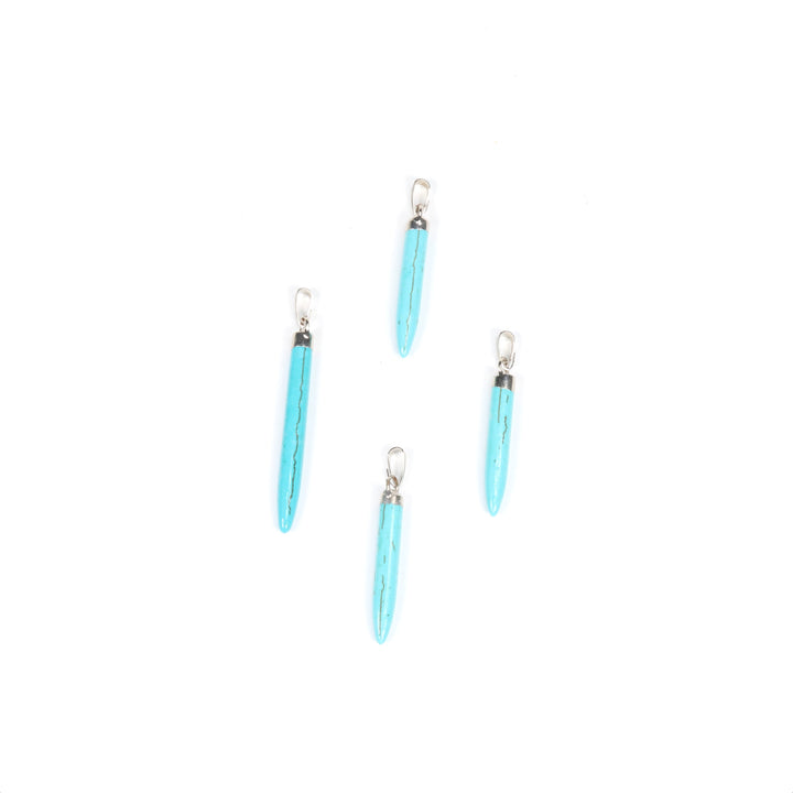 Collier avec pendentif flèche en howlite turquoise, fabriqué à la main - Une touche de spiritualité et de style