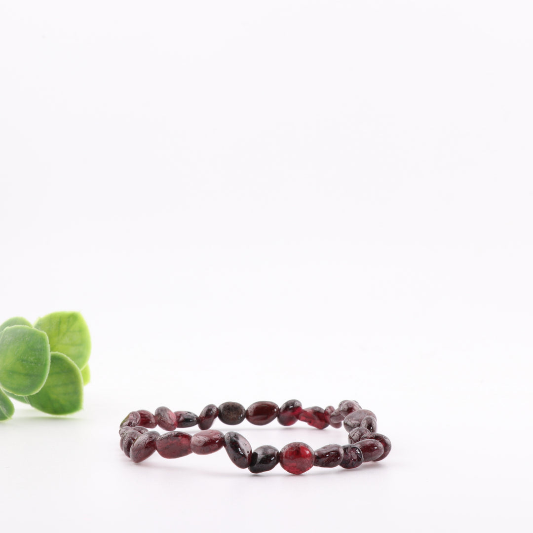 Natural Garnet Freeform Bracelet - Metal Free, 6-8mm - Handcrafted, Elegant, Earthy Feel