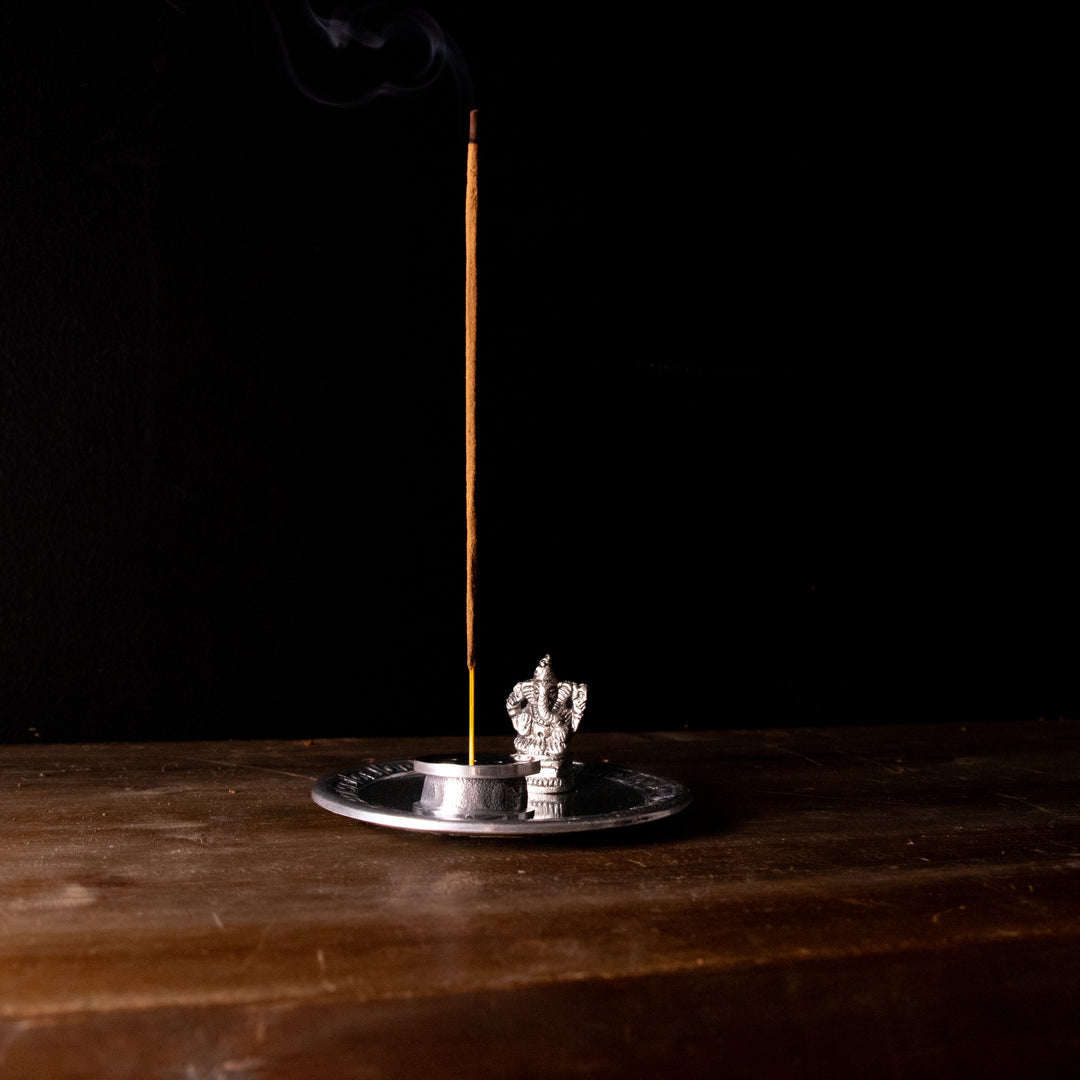 Metal Ganesha Incense Burner – Silver-Tone Plate with Removable Ash Catcher for Rituals & Meditation