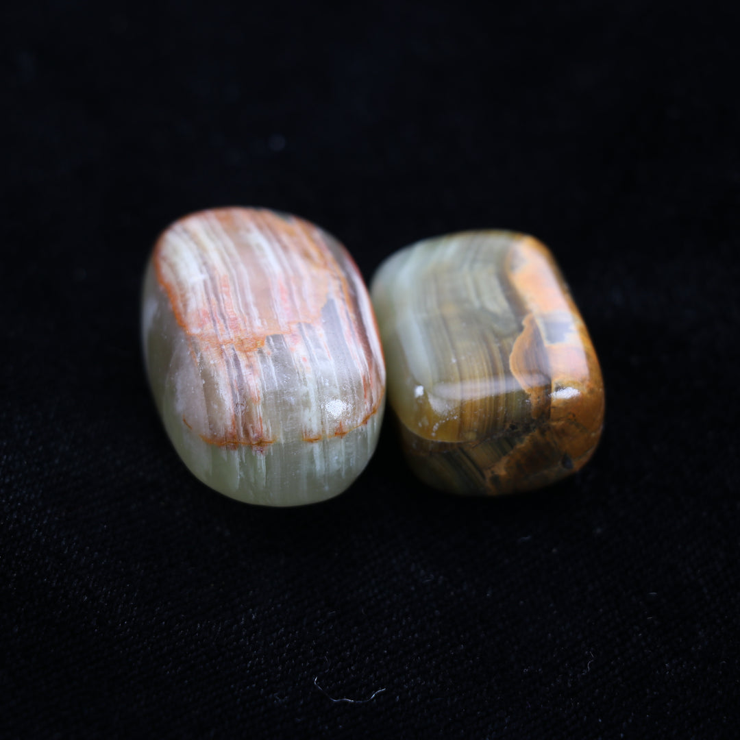 Natural Green Banded Onyx Tumbled Stone - Polished Crystal for Positive Energy and Stylish Décor