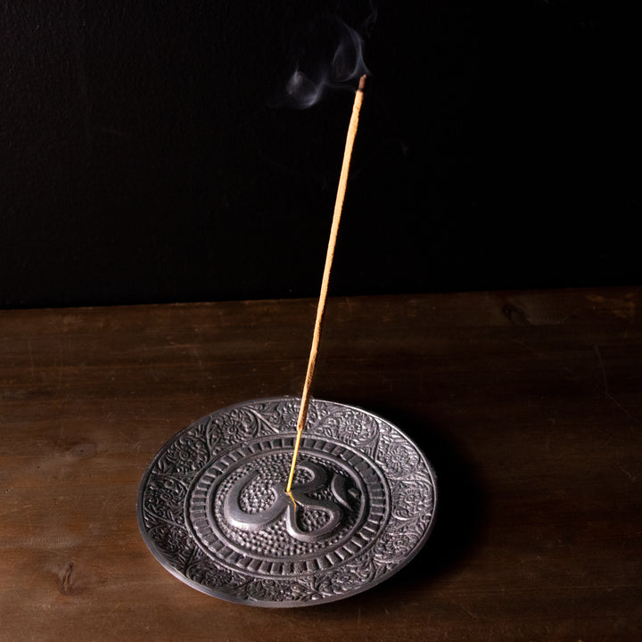 Metal Om Incense Holder – Round Silver-Tone Disk for Spiritual Rituals & Ash Catching
