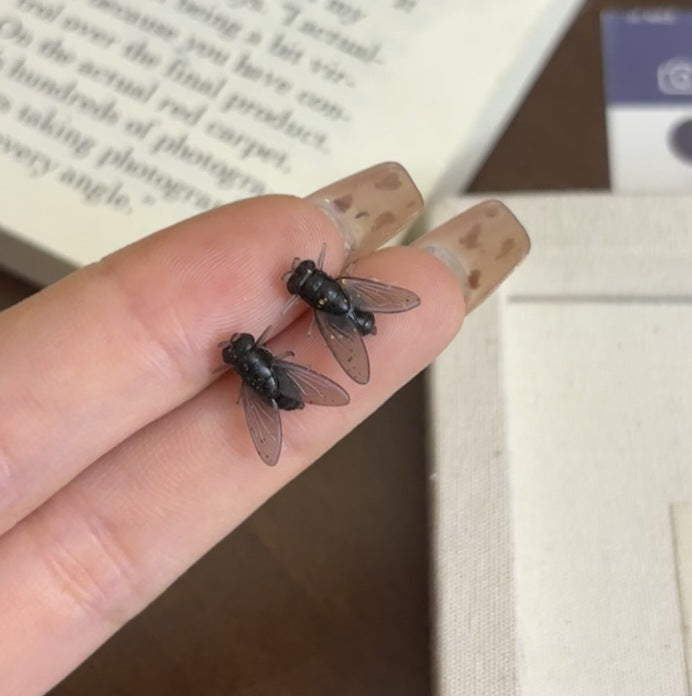 Halloween Fly Stud Earrings – Realistic Bug Earrings (1 Pair)