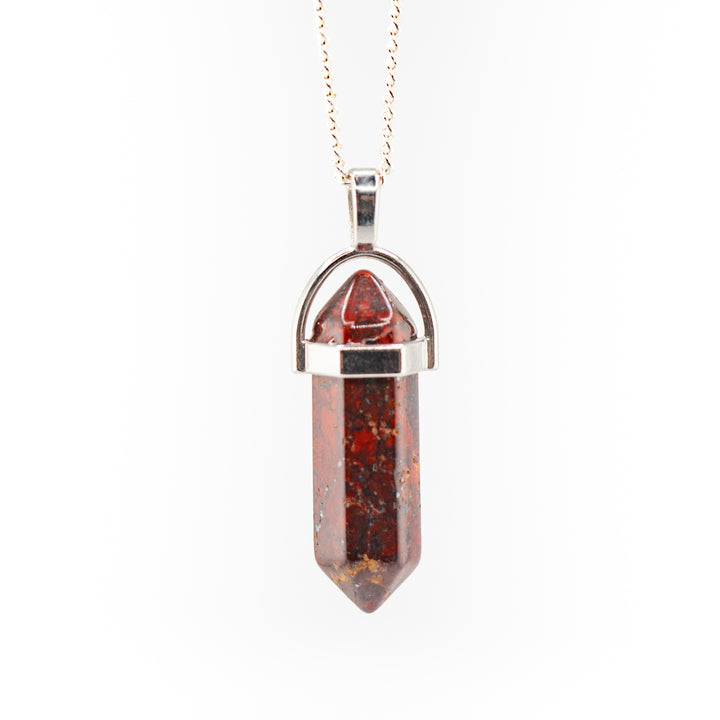 Collar con colgante de punta de piedra de sangre natural hecho a mano