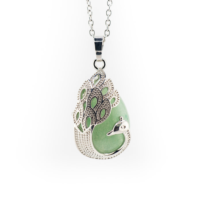 Collar con colgante de lágrima de aventurina verde natural hecho a mano