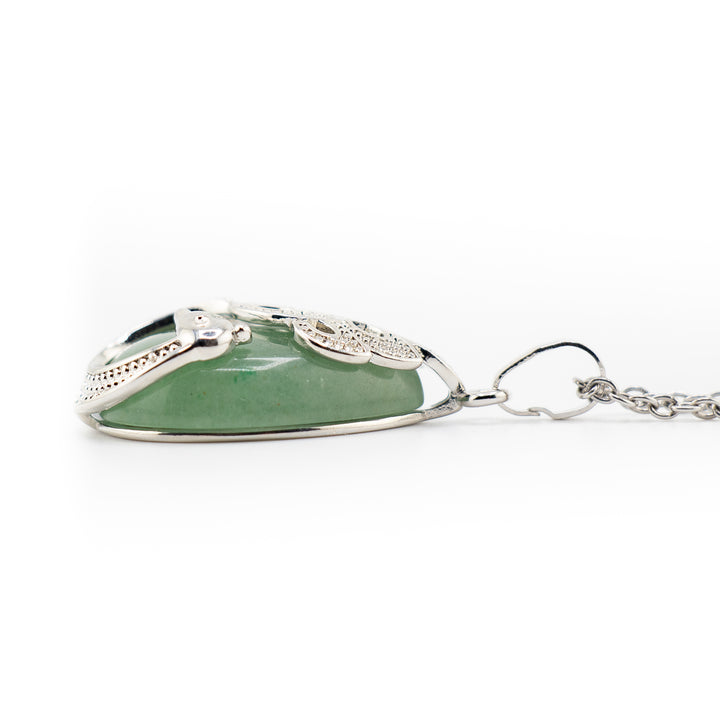 Collar con colgante de lágrima de aventurina verde natural hecho a mano