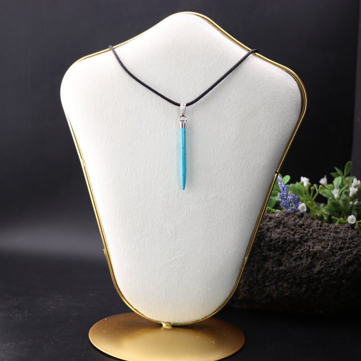 Handcrafted Turquoise Howlite Gemstone Arrow Pendant Necklace - A Touch of Spirituality & Style