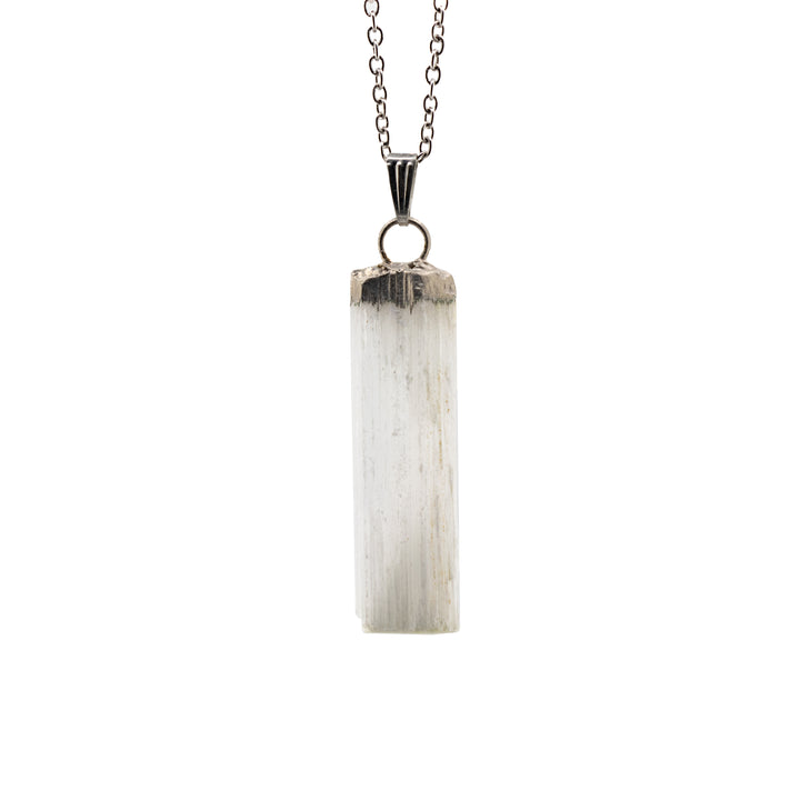 Collar con colgante de selenita natural artesanal