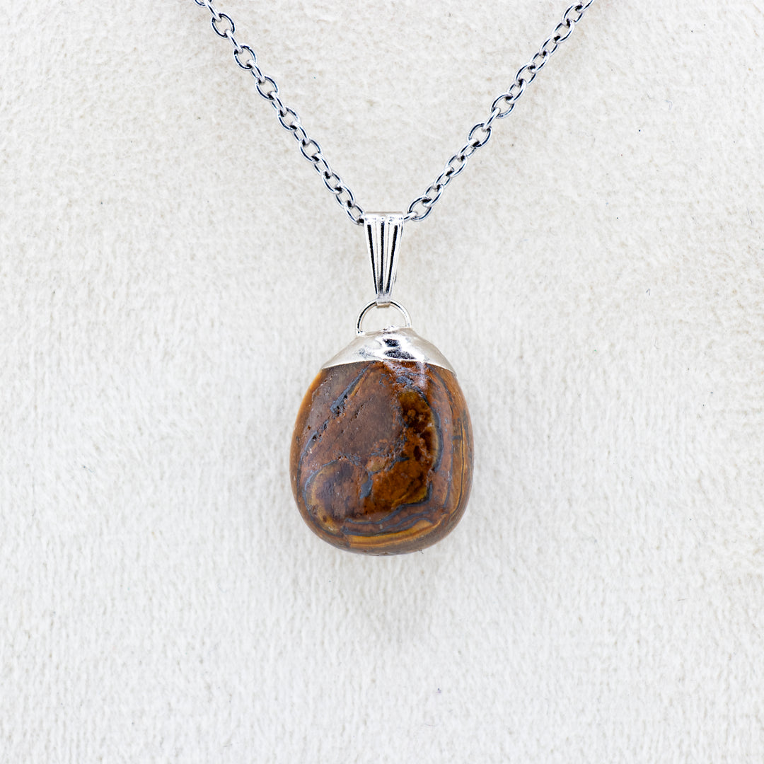Collier avec pendentif en pierre précieuse œil de tigre naturelle fabriqué à la main