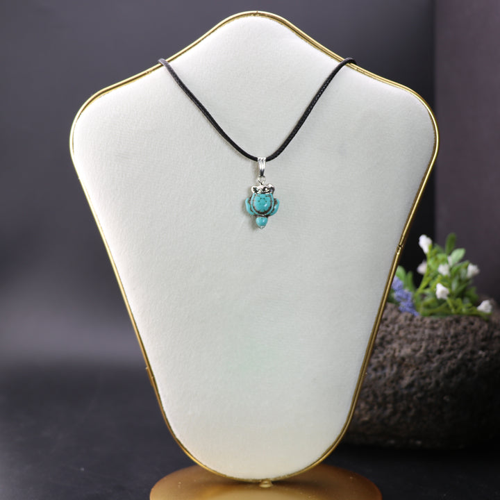 Turquoise Howlite Turtle Pendant Necklace - Serene Beauty & Handcrafted Charm