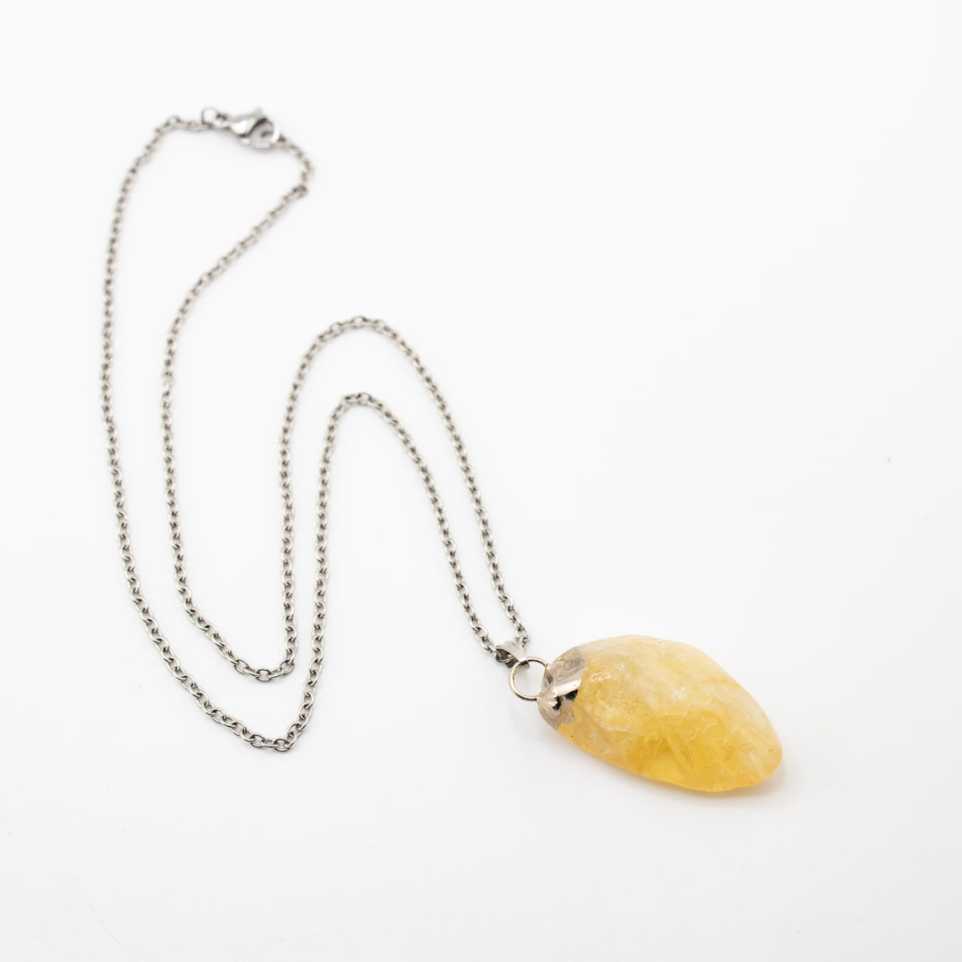 Collier pendentif en pierre précieuse de citrine naturelle fabriqué à la main