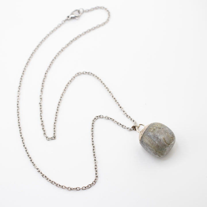 Labradorite Gemstone Pendant Necklace - Handcrafted Crystal Jewelry