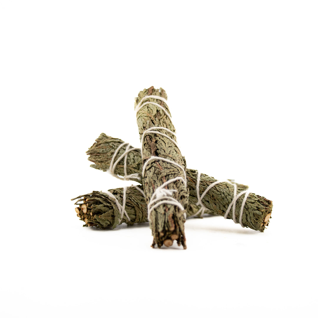 Cedar Smudge Stick – Purifying Bundle for Cleansing, Grounding & Protection