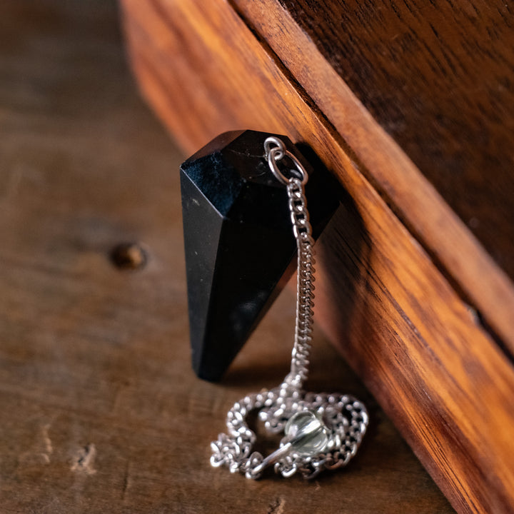 Obsidian Crystal Pendulum – Grounding & Protection Tool for Divination, Energy Work & Spiritual Clarity