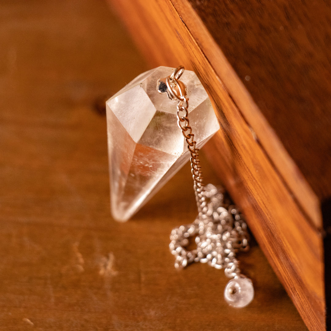 Clear Quartz Pendulum – Amplification & Clarity Tool for Divination, Energy Healing & Intention Work